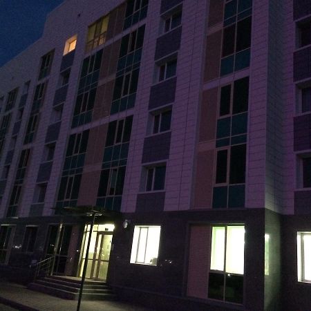 Vesna Apartments In The Center Astana Exterior foto